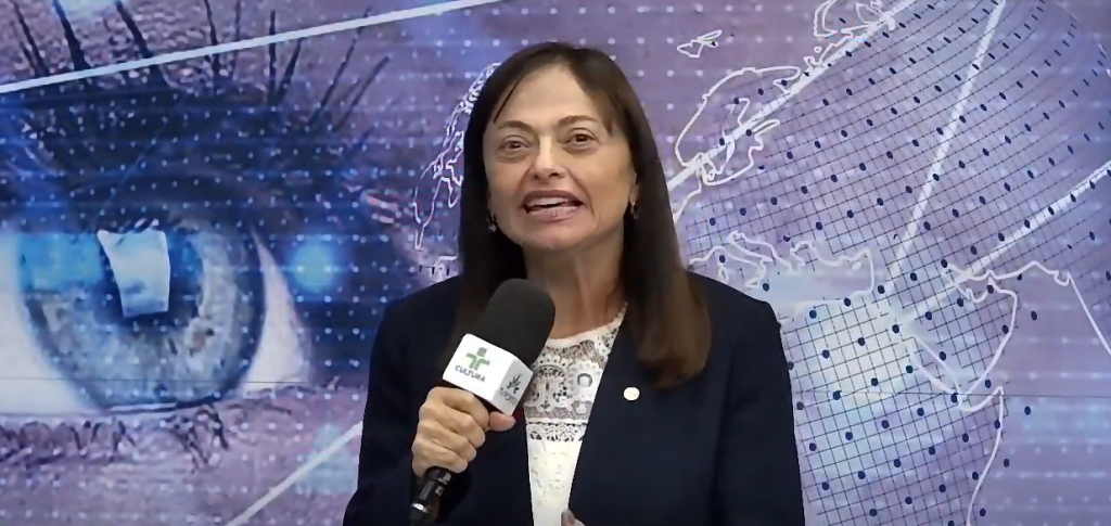 Alice Portugal em Porto Seguro: Debate sobre transporte universitário e o desenvolvimento regional