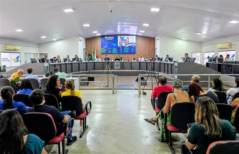 Câmara de Eunápolis deve anular novo título de cidadão para Jânio Natal por duplicidade de honraria